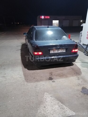 Mercedes C 220 1999, 346,000 km - 2.2 l - Bakı
