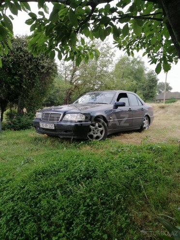 Mercedes C 220 1999, 346,000 km - 2.2 l - Bakı