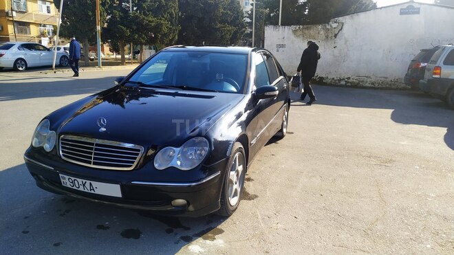 Mercedes C 200 2001, 300,000 km - 2.0 l - Bakı
