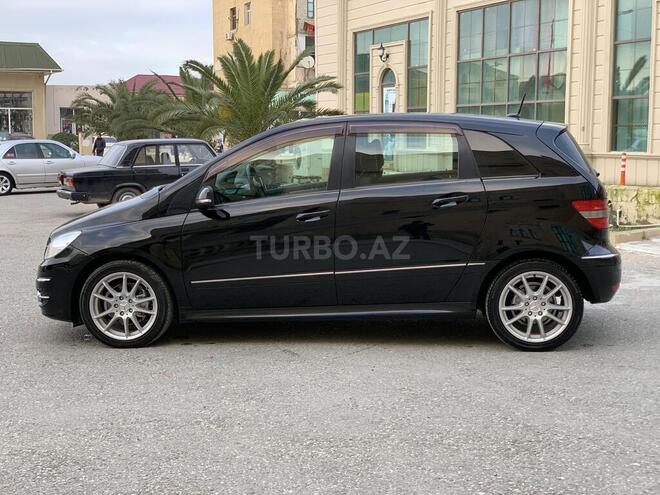 Mercedes B 180 2008, 99,000 km - 1.7 l - Bakı