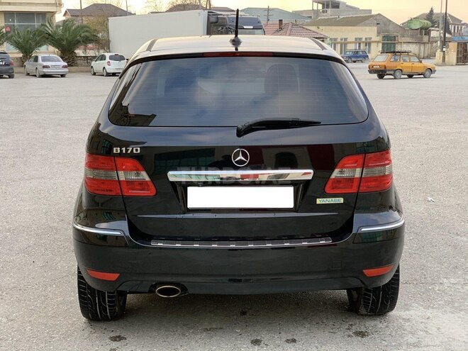 Mercedes B 180 2008, 99,000 km - 1.7 l - Bakı
