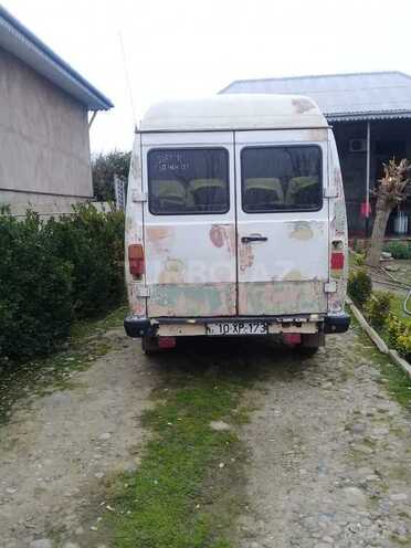 Mercedes 208 D 1993, 454,541 km - 2.5 l - Astara
