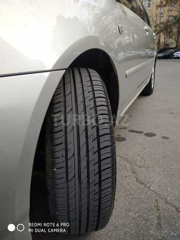 Toyota Corolla 2006, 190,000 km - 1.4 л - Bakı