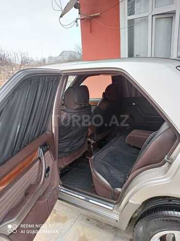 Mercedes E 250 1992, 500,000 km - 2.5 l - Beyləqan