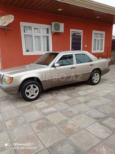 Mercedes E 250 1992, 500,000 km - 2.5 l - Beyləqan