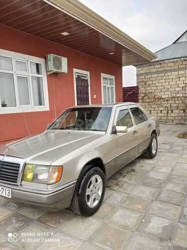 Mercedes E 250 1992, 500,000 km - 2.5 l - Beyləqan