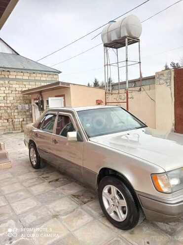 Mercedes E 250 1992, 500,000 km - 2.5 l - Beyləqan