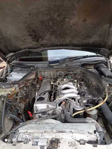 Mercedes E 250 1992, 500,000 km - 2.5 l - Beyləqan
