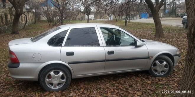 Opel Vectra 1998, 394,000 km - 1.8 l - Şəki