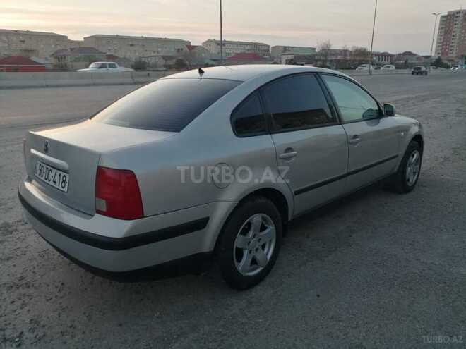 Volkswagen Passat 1998, 242,400 km - 1.8 л - Sumqayıt