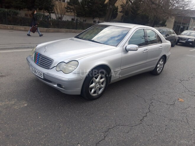 Mercedes C 240 2000, 213,000 km - 2.6 l - Bakı