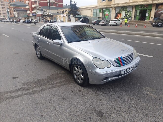 Mercedes C 240 2000, 213,000 km - 2.6 l - Bakı