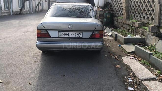 Mercedes E 230 1990, 250,000 km - 2.3 л - Bakı