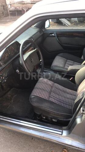 Mercedes E 230 1990, 250,000 km - 2.3 л - Bakı