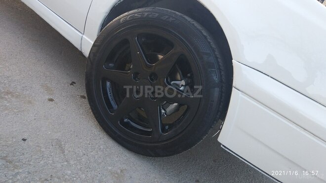 Volkswagen Golf 1997, 245,008 km - 2.0 l - Sumqayıt