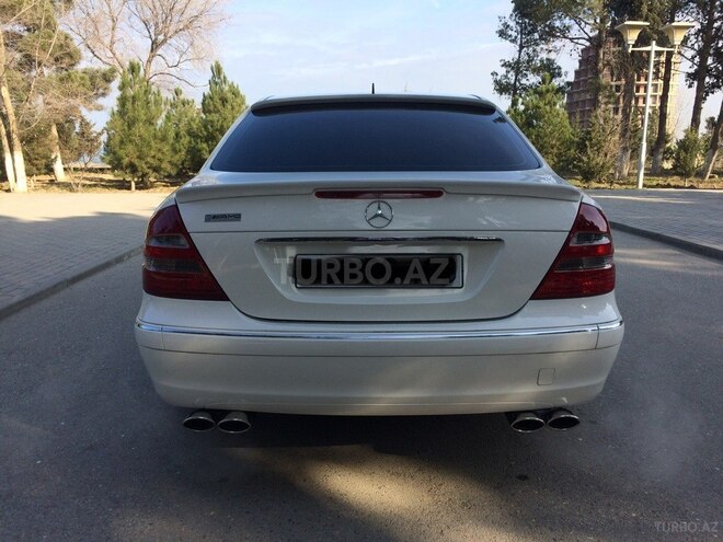 Mercedes E 240 2002, 221,000 km - 2.6 l - Sumqayıt
