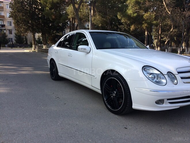 Mercedes E 240 2002, 221,000 km - 2.6 l - Sumqayıt