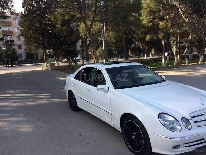 Mercedes E 240 2002, 221,000 km - 2.6 l - Sumqayıt
