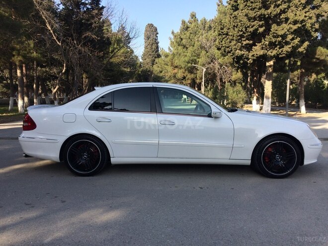 Mercedes E 240 2002, 221,000 km - 2.6 l - Sumqayıt
