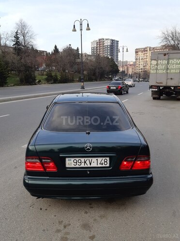 Mercedes E 240 1998, 295,000 km - 2.4 l - Bakı