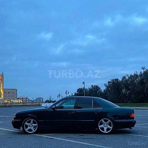 Mercedes E 240 1998, 295,000 km - 2.4 l - Bakı