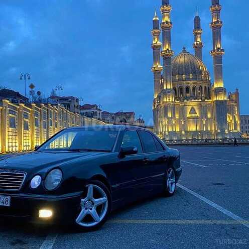 Mercedes E 240 1998, 295,000 km - 2.4 l - Bakı