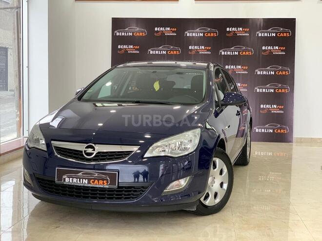 Opel Astra 2010, 93,000 km - 1.4 л - Bakı
