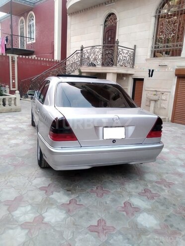 Mercedes C 230 1999, 215,000 km - 2.3 l - Bakı