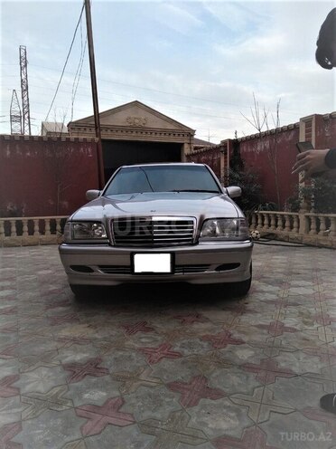 Mercedes C 230 1999, 215,000 km - 2.3 l - Bakı