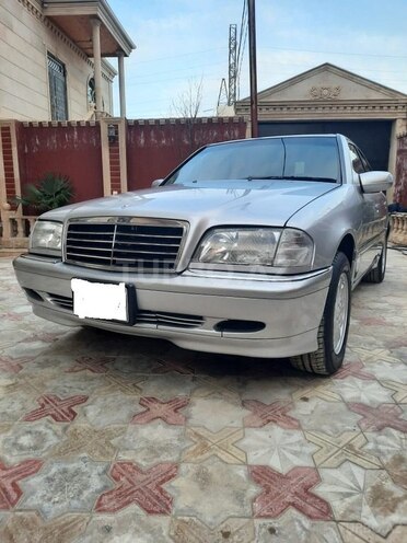 Mercedes C 230 1999, 215,000 km - 2.3 l - Bakı
