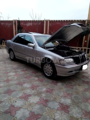 Mercedes C 230 1999, 215,000 km - 2.3 l - Bakı