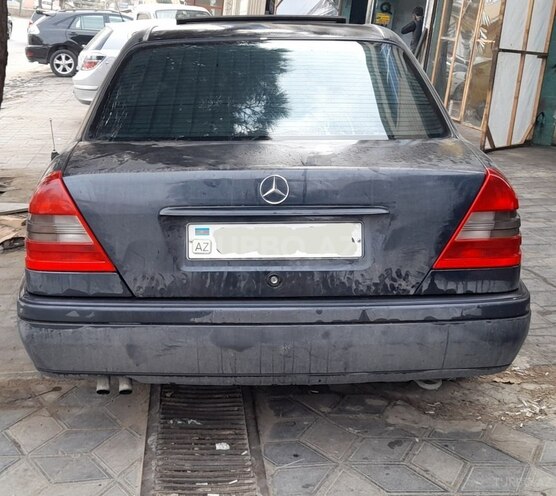 Mercedes C 220 1995, 446,500 km - 2.2 l - Bakı