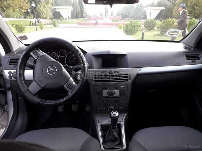 Opel Astra 2006, 296,543 km - 1.4 л - Zaqatala