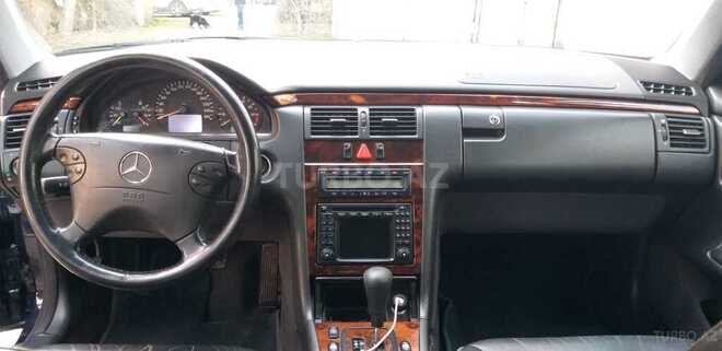 Mercedes E 240 2000, 185,400 km - 2.6 л - Bakı