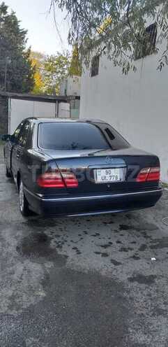 Mercedes E 240 2000, 185,400 km - 2.6 л - Bakı