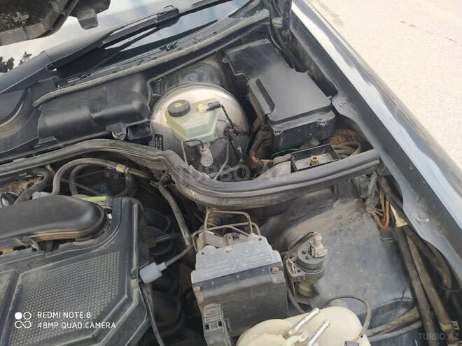 Mercedes E 230 1996, 364,278 km - 2.3 l - Xırdalan