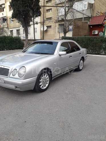 Mercedes E 230 1997, 370,000 km - 2.3 l - Bakı