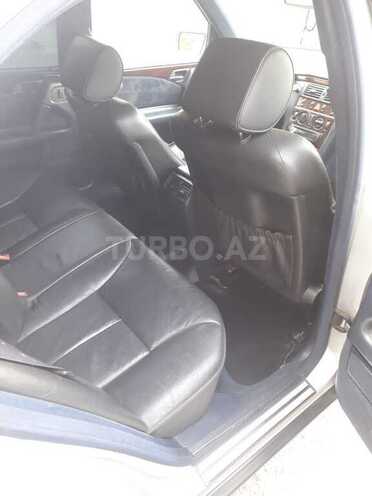 Mercedes E 230 1997, 370,000 km - 2.3 l - Bakı