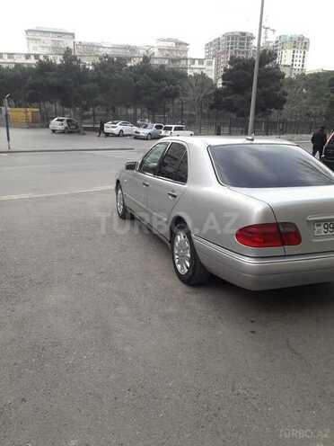 Mercedes E 230 1997, 370,000 km - 2.3 l - Bakı