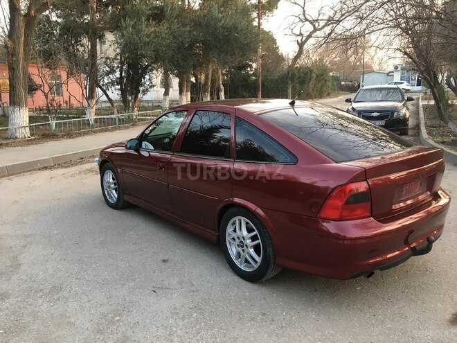 Opel Vectra 1999, 258,400 km - 2.0 l - Sumqayıt