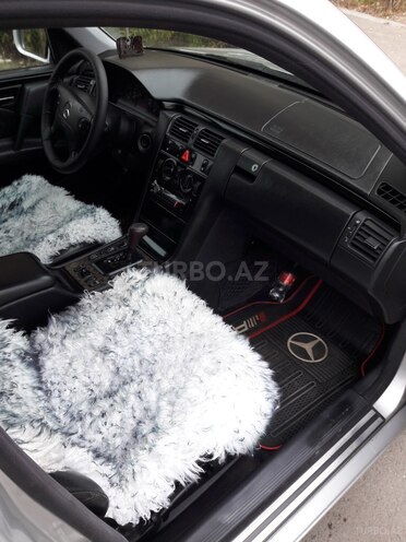 Mercedes E 220 2002, 345,000 km - 2.2 l - Mingəçevir