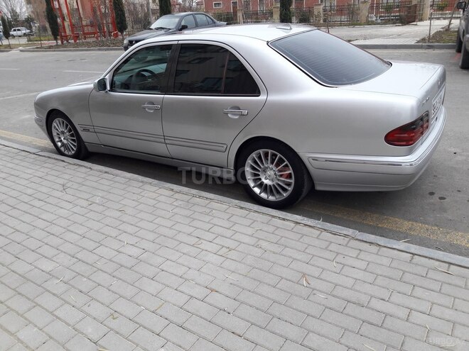 Mercedes E 220 2002, 345,000 km - 2.2 l - Mingəçevir