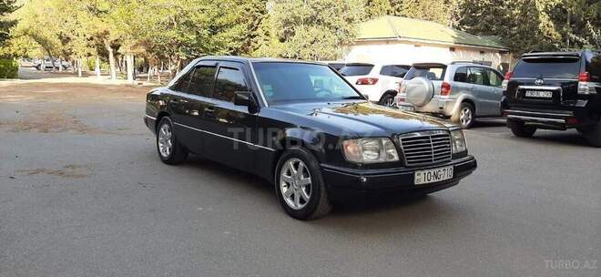 Mercedes E 200 1994, 450,000 km - 2.0 l - Bakı