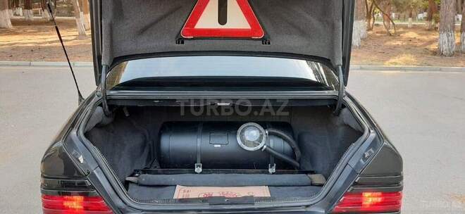 Mercedes E 200 1994, 450,000 km - 2.0 l - Bakı