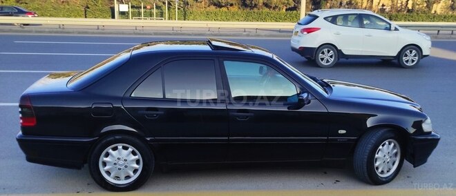 Mercedes C 220 2000, 350,000 km - 2.2 л - Bakı