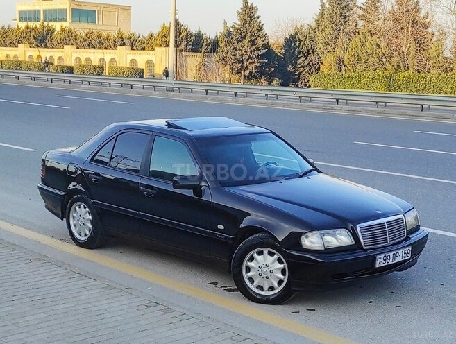 Mercedes C 220 2000, 350,000 km - 2.2 л - Bakı