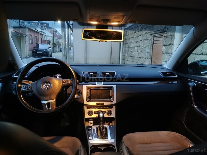 Volkswagen Passat 2012, 132,000 km - 1.8 l - Bakı