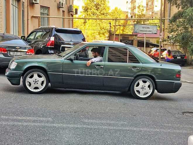 Mercedes E 260 1990, 476,000 km - 2.6 l - Bakı