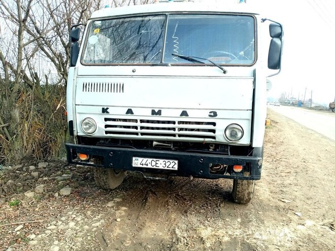 KamAz 55111 1988, 300,000 km - 11.0 l - Masallı