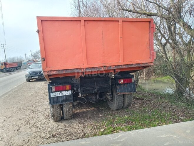 KamAz 55111 1988, 300,000 km - 11.0 l - Masallı